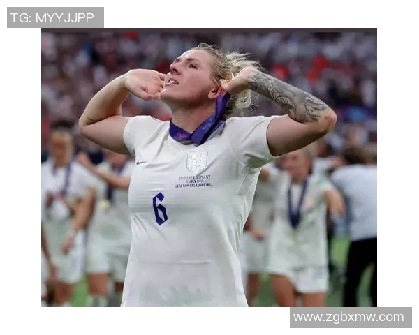 足球明星的妻子们谁更美丽揭晓她们的魅力与风采 足球明星的妻子们谁更美丽揭晓她们的魅力与风采